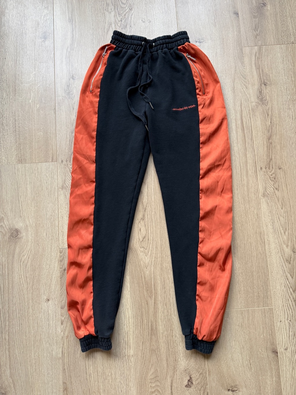 Manière de Voir Women’s black & orange sweatpant size 6